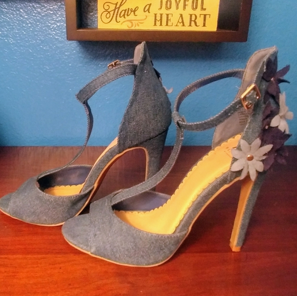 Shoedazzle Wendy Floral Denim T-Strap Heels